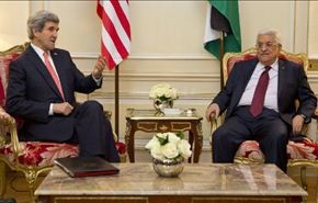 كيري يبحث عملية التسوية مع محمود عباس في باريس