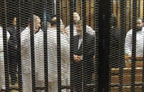محكمة جنايات القاهرة تؤجل محاكمة مرسي إلى الاثنين +فيديو