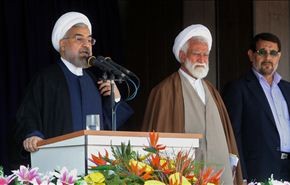الرئيس روحاني: لابد من كسر سلاسل الحظر المفروض علی اقتصادنا