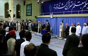 بالصور؛ لقاء آية الله خامنئي بالمشاركين في مسابقات قراءة القرآن