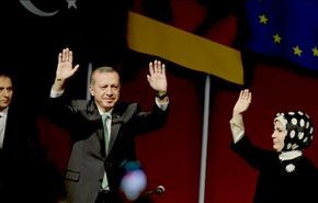 رئيس حزب بالنمسا لاردوغان: خليك في البيت