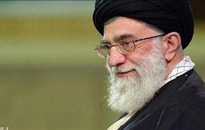 آية الله خامنئي يوافق على العفو وتخفيف احكام مدانين قضائيا