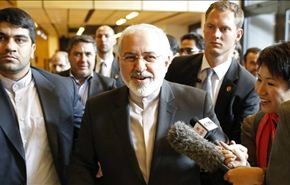 ظريف يشيد بدعم قائد الثورة للفريق الإيراني المفاوض