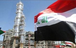 العراق يتهم الكرد بالاستيلاء على حقلي نفط بكركوك ويطالبهم بإخلائهما
