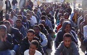 مئات المهاجرين يصلون الى المياه الاقليمية الايطالية