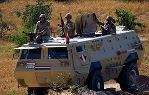 مقتل 21 جنديا مصريا واصابة ثلاثة آخرين غرب القاهرة