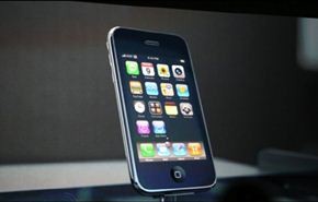 آيفون iPhone يسمح باستخلاص البيانات الشخصية