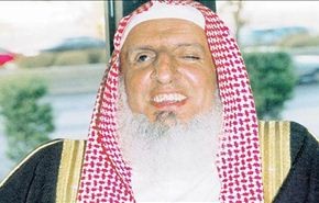 مفتي السعودية يصف المتطرفين بصناعة مخابرات عالمية، لكنه لم يسمها؟!