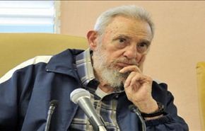 فيدل كاسترو يوقع بيانا «للدفاع عن فلسطين»
