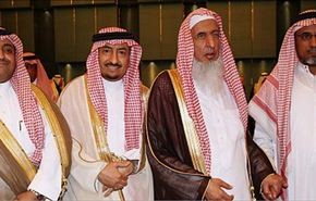 مفتي السعودية:داعش والقاعدة من الخوارج ولا نحسبهما على المسلمين