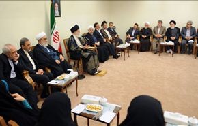 قائد الثورة يدعو لترسيخ الروح الثورية والاعتماد على الطاقات الذاتية