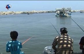 فيديو؛ صيادو غزة حتى 12 ميلا في البحر