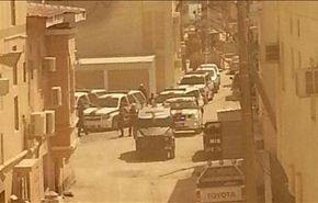 بالصور/مداهمات وحشية في ساعات الصباح بمنطقة العكر جنوب المنامة