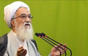 خطيب جمعة طهران: أميركا عدو ولا نتوقع منها الا العداوة