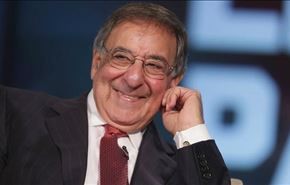 زنان معترض رئیس سابق سیا را غافلگیر کردند + عکس