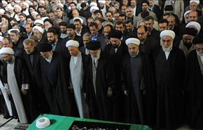 اقامة مراسم تشييع جثمان آية الله مهدوي كني بحضور قائد الثورة