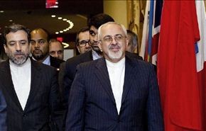 ظريف والوفد الایراني المفاوض یغادر الی سلطنة عمان