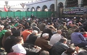 السوريون يحيون ذكرى الأربعين في مقام السيدة زينب بدمشق