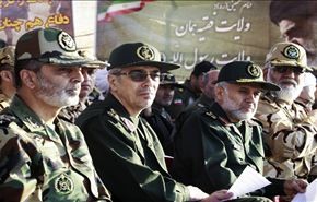 قائد المناورات يتفقد قاعدة مكران البحرية