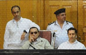 بذكرى الثورة.. اولاد مبارك احرار واصدقاؤه في الحكم!؟