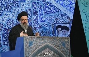 امام جمعة طهران: آل سعود آيلون للسقوط والعار سيلاحقهم للابد