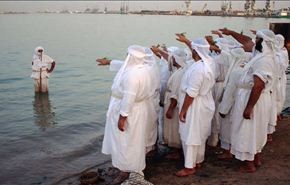 شاهد بالصور.. طقوس الصابئة في العراق