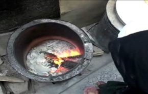 فيديو خاص؛ هذا ما يحرقه اليمنيون بأفرانهم في ظل الحصار!