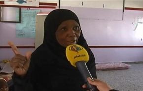 النازحون اليمنيون یعانون أوضاعا صعبة في مراكز الإيواء