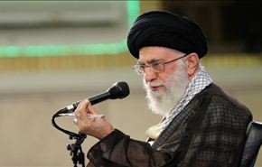 آية الله خامنئي: الحظر  يستهدف هوية شعبنا ومنجزاته ومبادئه