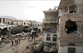 ضحايا بمجازر سعودية، والجيش واللجان يستعيدون مطار عدن