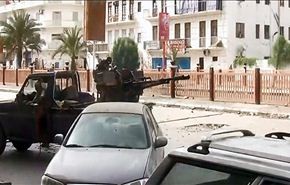 الجيش واللجان يدافعان عن مطار عدن وقاعدة العند