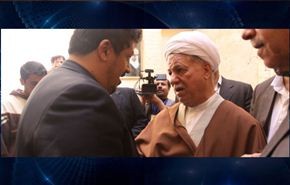 بالفيديو.. اللحظات التي ودع فيها هاشمي رفسنجاني ابنه الى السجن
