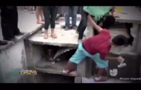 فيديو.. فتاة دُفنت حية وماتت قبل إخراجها!