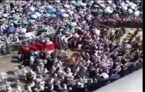 مشاهد تفضح السعوديين وتسببهم بكارثة منى ومقتل الحجاج