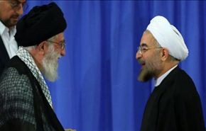 روحاني قدم الخطة الوطنية للاقتصاد المقاوم الى قائد الثورة الاسلامية