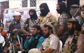 رويترز تكشف عن سيطرة التكفيريين على عدن جنوب اليمن+فيديو