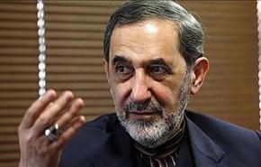 ولايتي: لا حل سياسي في سوريا من دون ايران