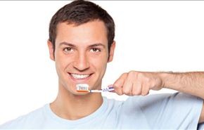 لماذا يجب عليك ان تنظف أسنانك في الظلام؟!