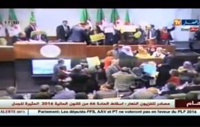 بالفيديو: 