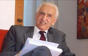 وفاة آيت أحمد أحد قادة الثورة الجزائرية