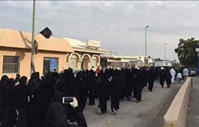 العوامية تنتفض لإعدام شيخها النمر.. وآل سعود يواجهونهم بالمدرعات