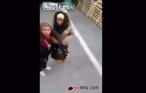 شاهد كيف خدع سائق مهاجرتين غير شرعيتين؟