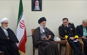 قائد الثورة: مقارعة الاستكبار وقضية فلسطين والتمسك بالاسلام من مبادئنا