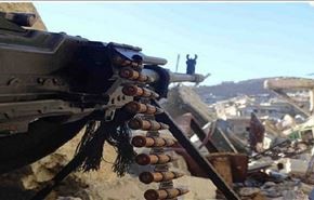 بالفيديو؛ تحت وطأة تساقط الجنوب السوري.. مسلحون يتهمون داعميهم!