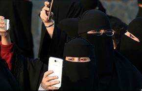 كتاب يدعون لتغييرات بهيئة (الأمر بالمعروف) السعودية