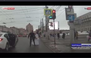 بالفيديو/ شجار عنيف بين عروسين.. والنتيجة؟