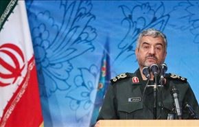 اللواء جعفري: تلاحم الشعب والقيادة يزداد قوة يوما بعد يوم