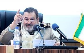 اللواء فيروزآبادي: مناورات قواتنا المسلحة تجسد اقتدارها