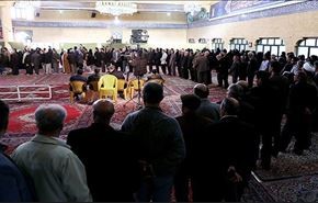 بالصور.. تواصل انتخابات مجلسي خبراء القيادة والشورى الاسلامي