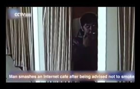 شاهد منع التدخين دفع هذا الرجل الى...
